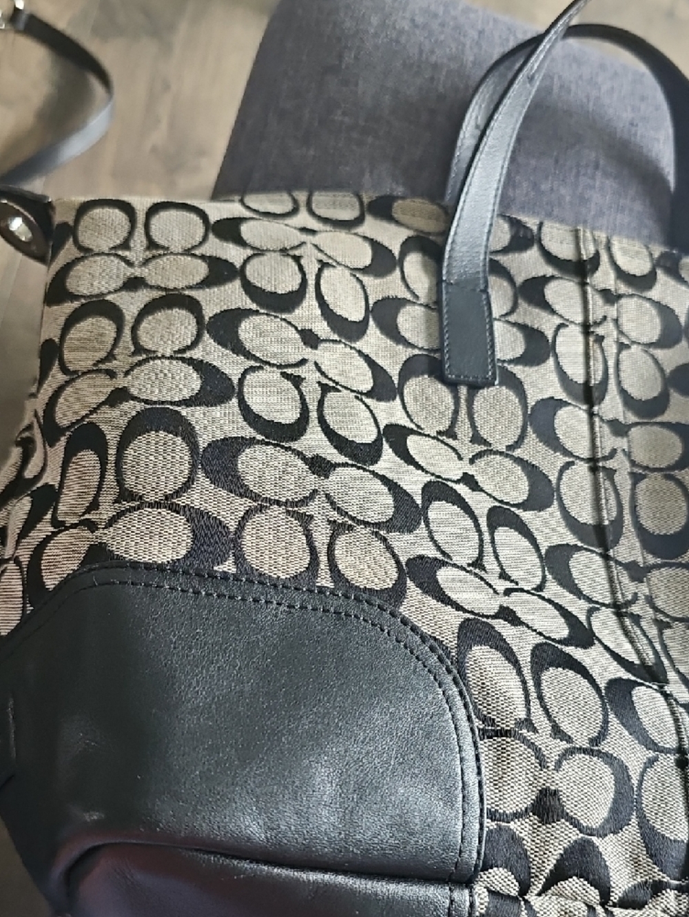 Coach Black Tan Signature Canvas Shoulder Bag Hand Large Size Leather Purse - Picture 8 of 12